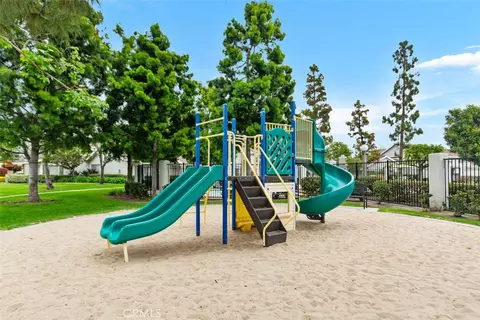 View/Area - 2 Snapdragon, Irvine, CA 92604 photo 2 of 3
