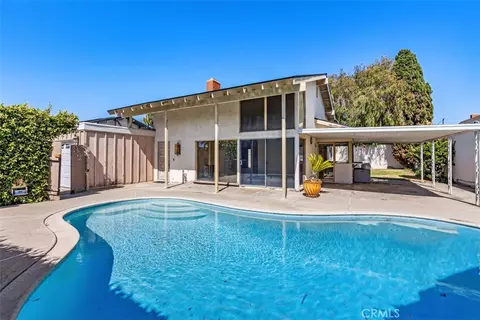 20272 Eastwood Cir, Huntington Beach, CA 92646