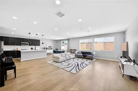 9521 Venetian, Jurupa Valley, CA 92509