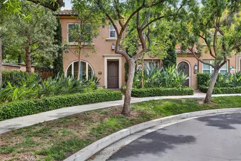 268 Overbrook, Irvine, CA 92620