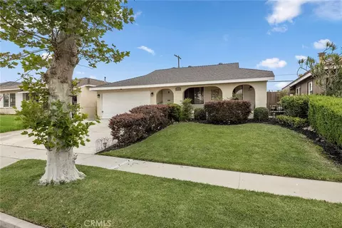 4334 Conquista Ave, Lakewood, CA 90713