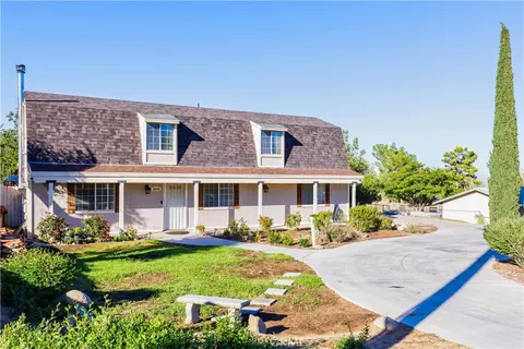 16336 Adelia, Hesperia, CA 92345