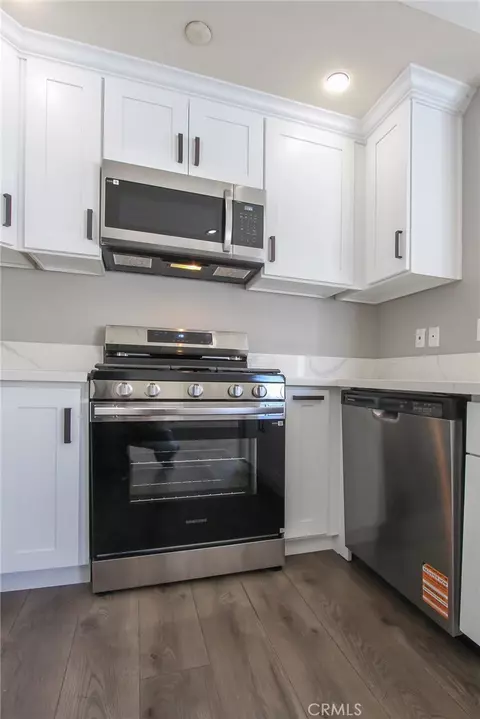 Kitchen - 12640 Briarglen Loop #F, Stanton, CA 90680 photo 3 of 5