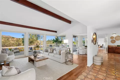 10392 Mira Vis, North Tustin, CA 92705