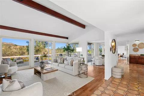 10392 Mira Vis, North Tustin, CA 92705