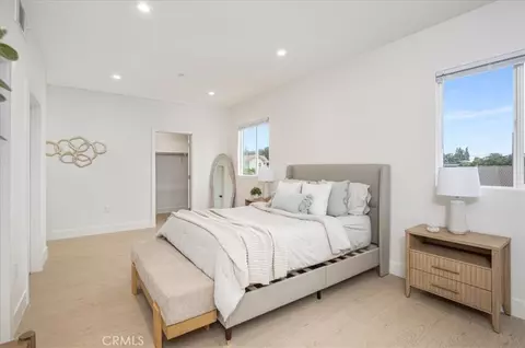 Bedroom - 16619 Lake Ave, Paramount, CA 90723 photo 8 of 13
