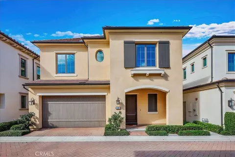 140 San Benito, Irvine, CA 92618