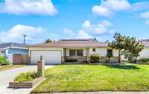 6330 Knight Ave, Long Beach, CA 90805