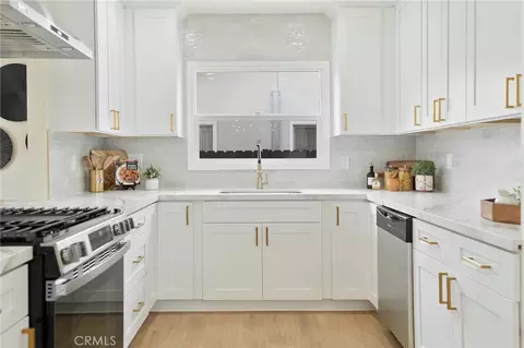 Kitchen - 1612 E Palmyra, Orange, CA 92866 photo 2 of 4