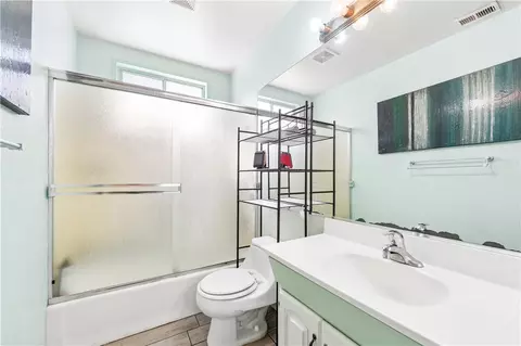 Bath - 10271 Garrett Rd, Stanton, CA 90680 photo 1 of 3