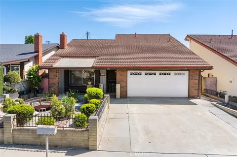 818 W 213th St, Torrance, CA 90502