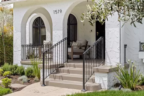 1519 Courtney Ave, Los Angeles, CA 90046