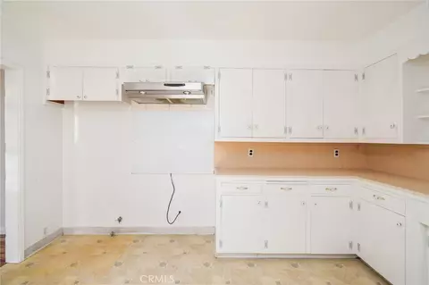 Kitchen - 341 Ellis, Long Beach, CA 90805 photo 3 of 4