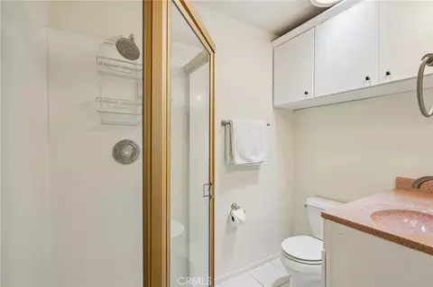 Bath - 644 Manhattan Bch #10, Manhattan Beach, CA 90266 photo 1 of 3