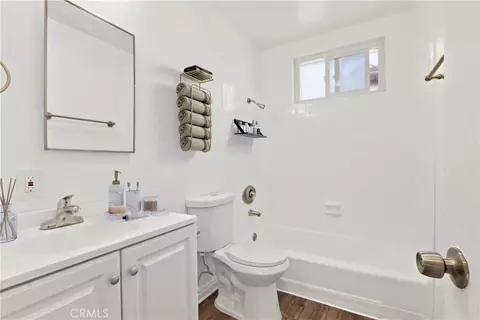 Bath - 473 E 55th St, Long Beach, CA 90805 photo 1 of 3