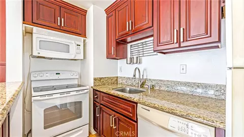 Kitchen - 5585 E Pacific Coast #230, Long Beach, CA 90804 photo 2 of 4