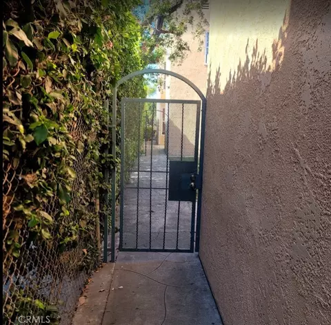 1310 E Hellman, Long Beach, CA 90813 photo 6