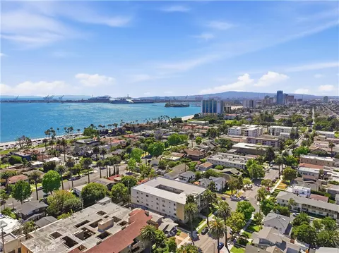 View/Area - 2500 E 2nd #405, Long Beach, CA 90803 photo 6 of 10