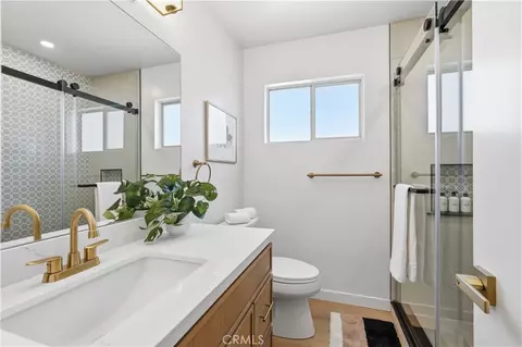 Bath - 2500 E 2nd #405, Long Beach, CA 90803 photo 1 of 3