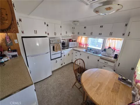 21425 Avalon Blvd #49, Carson, CA 90745 photo 9