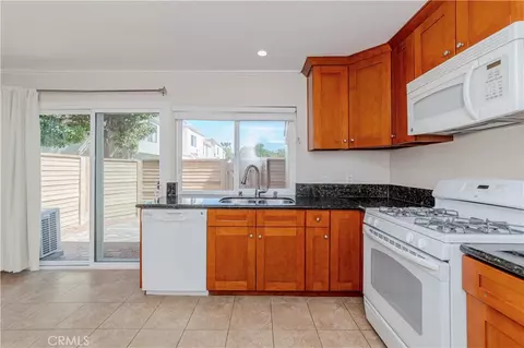 Kitchen - 49 Meadowgrass, Irvine, CA 92604 photo 1 of 1