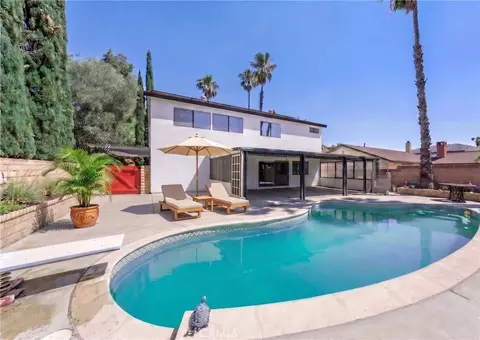 28975 Gladiolus Dr, Canyon Country, CA 91387