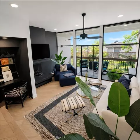 6112 Marina Pacifica Dr N, Long Beach, CA 90803