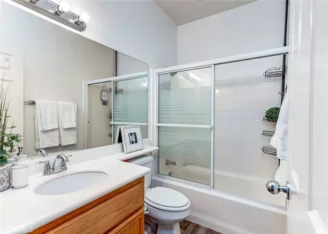Bath - 1264 Mcfadden, Fullerton, CA 92833 photo 2 of 2