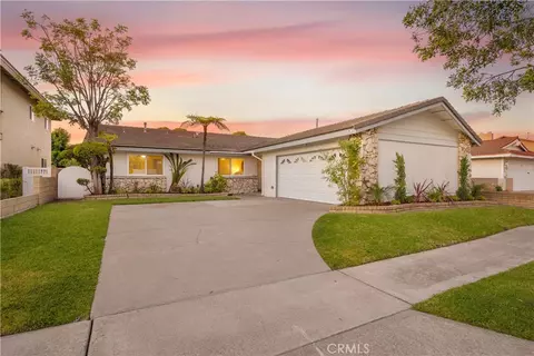 4657 Hazelnut Ave, Seal Beach, CA 90740