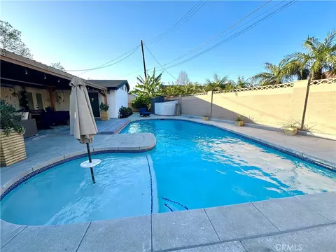 12746 Martha Ann Dr, Los Alamitos, CA 90720