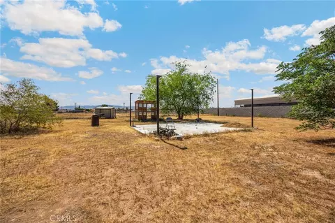 Exterior - 14975 Gayhead, Apple Valley, CA 92307 photo 2 of 2