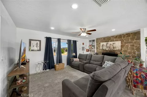 Living - 14975 Gayhead, Apple Valley, CA 92307 photo 1 of 1
