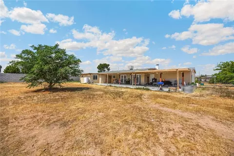 Exterior - 14975 Gayhead, Apple Valley, CA 92307 photo 1 of 2