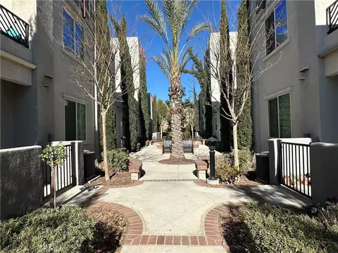 106 Eureka Pl, Upland, CA 91786