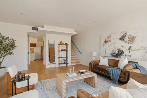 2400 Corinth Ave #21, Los Angeles, CA 90064