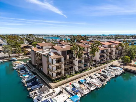 9233 Marina Pacifica N, Long Beach, CA 90803