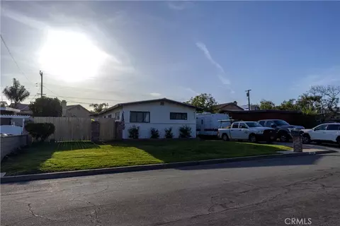 8234 Frankfort Ave, Fontana, CA 92335