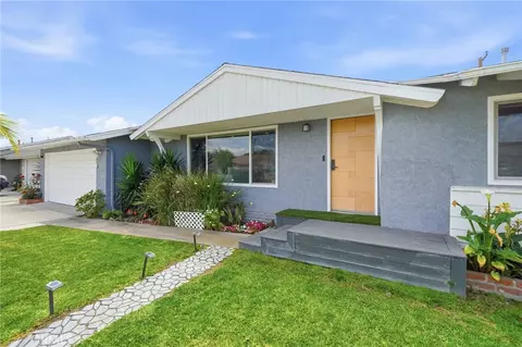 2858 W W Kys, Anaheim, CA 92804