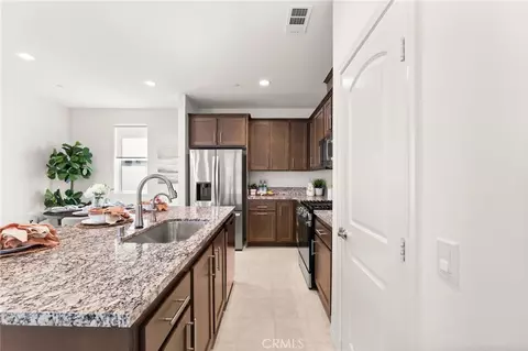 Entry Way - 32461 Brunello Way, Temecula, CA 92591 photo 3 of 6