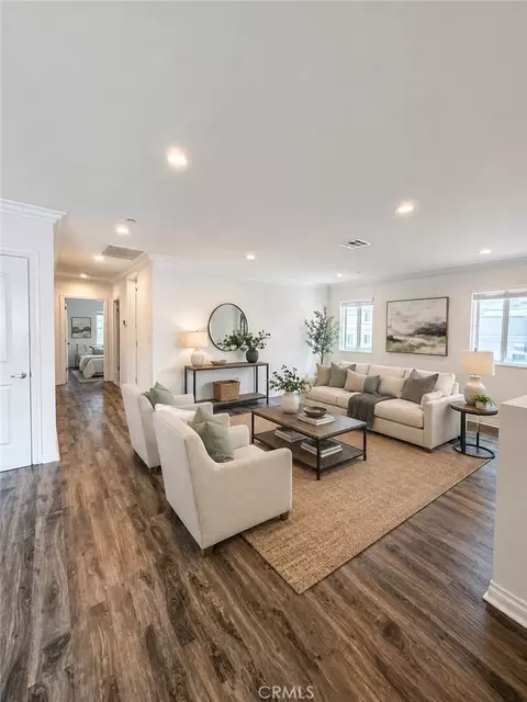 4812 Saturn St, Los Angeles, CA 90019