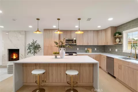 Kitchen - 606 E Turmont, Carson, CA 90746 photo 3 of 8