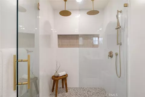 Bath - 606 E Turmont, Carson, CA 90746 photo 4 of 4