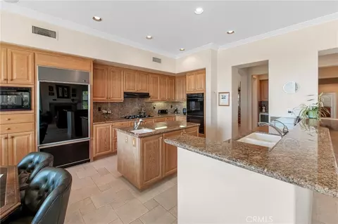 Kitchen - 5322 E Gabrielle Ln, Orange, CA 92867 photo 1 of 5
