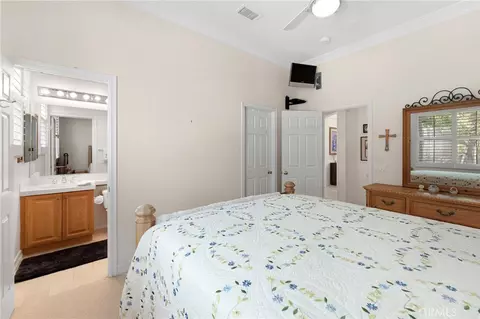 Bedroom - 5322 E Gabrielle Ln, Orange, CA 92867 photo 5 of 7
