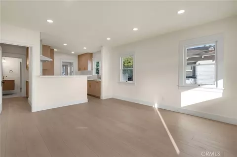 Living - 4027 E 11th, Long Beach, CA 90804 photo 4 of 6