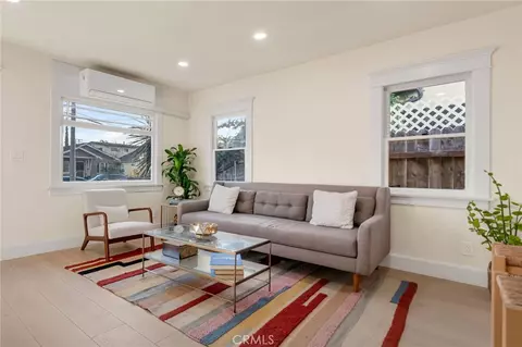 Living - 4027 E 11th, Long Beach, CA 90804 photo 2 of 6