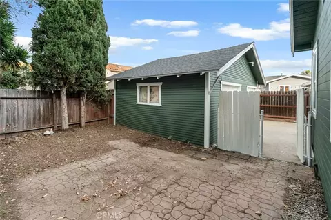 Exterior - 4027 E 11th, Long Beach, CA 90804 photo 5 of 6