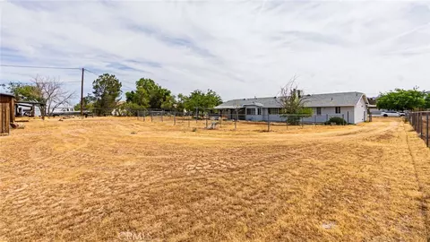 Exterior - 14280 Navajo, Apple Valley, CA 92307 photo 3 of 6