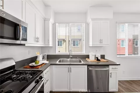 Kitchen - 156 N Orange, Brea, CA 92821 photo 4 of 7