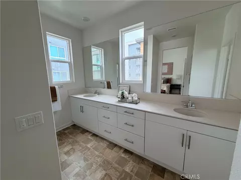 Bath - 771 S Grable, Orange, CA 92868 photo 1 of 1
